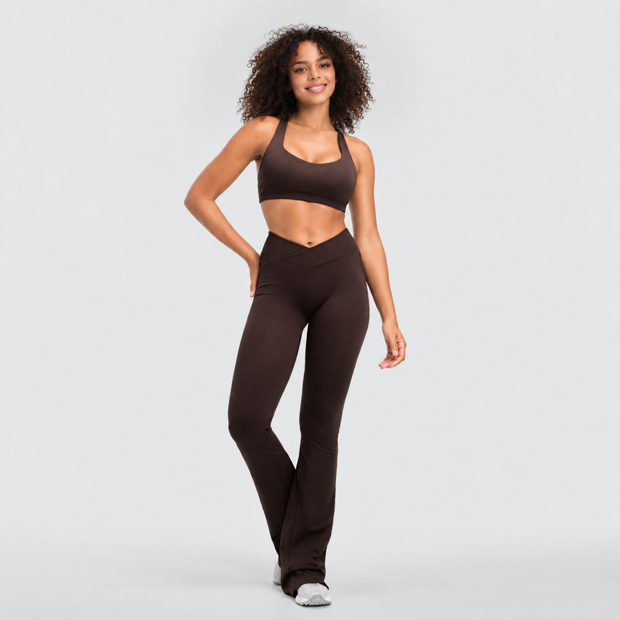 Ryvae — Legging évasé taille V en coloris Coffee, vue 1
