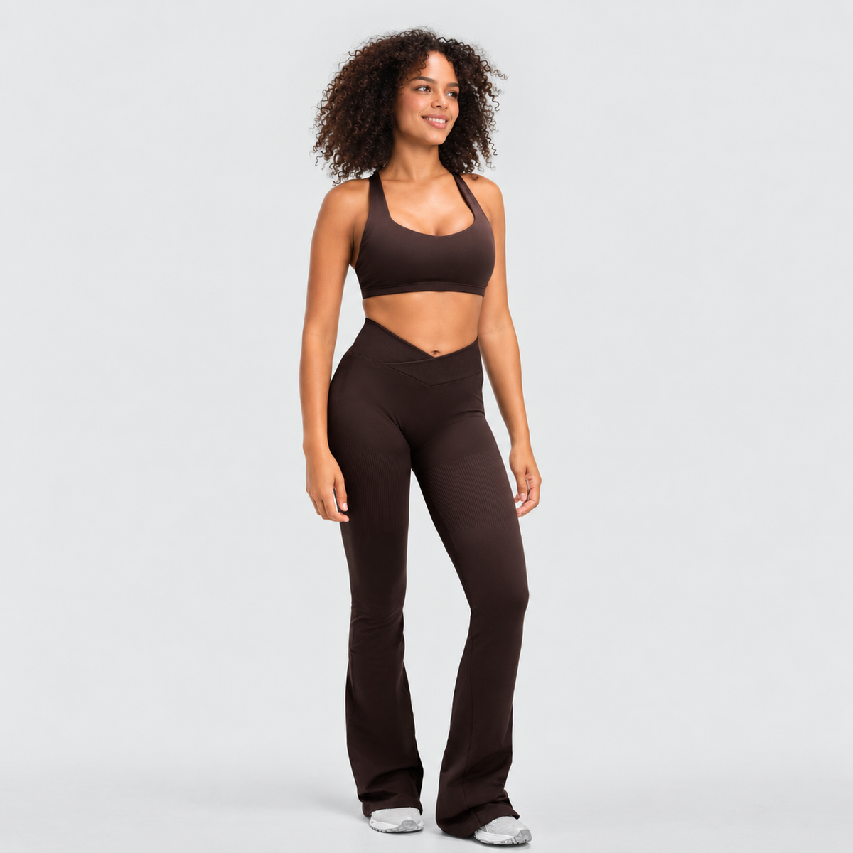 Ryvae — Legging évasé taille V en coloris Coffee, vue 8