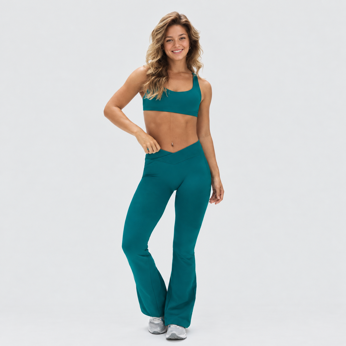 Ryvae — Legging évasé taille V en coloris Harbor Blue, vue 3