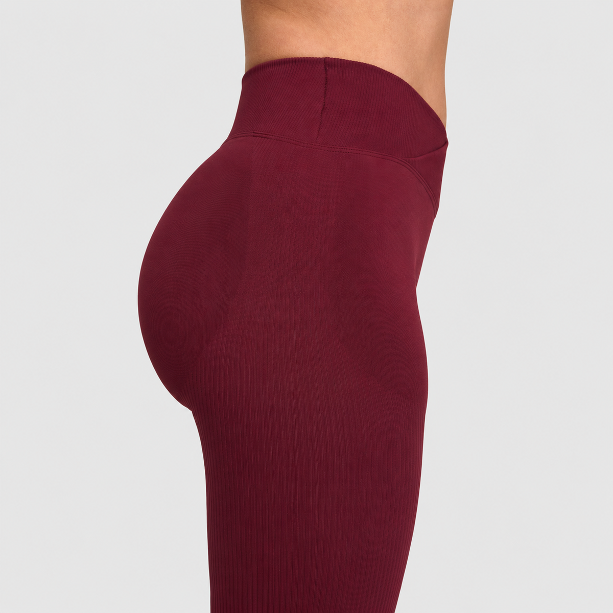 Ryvae — Legging évasé taille V en coloris Merlot, vue 5