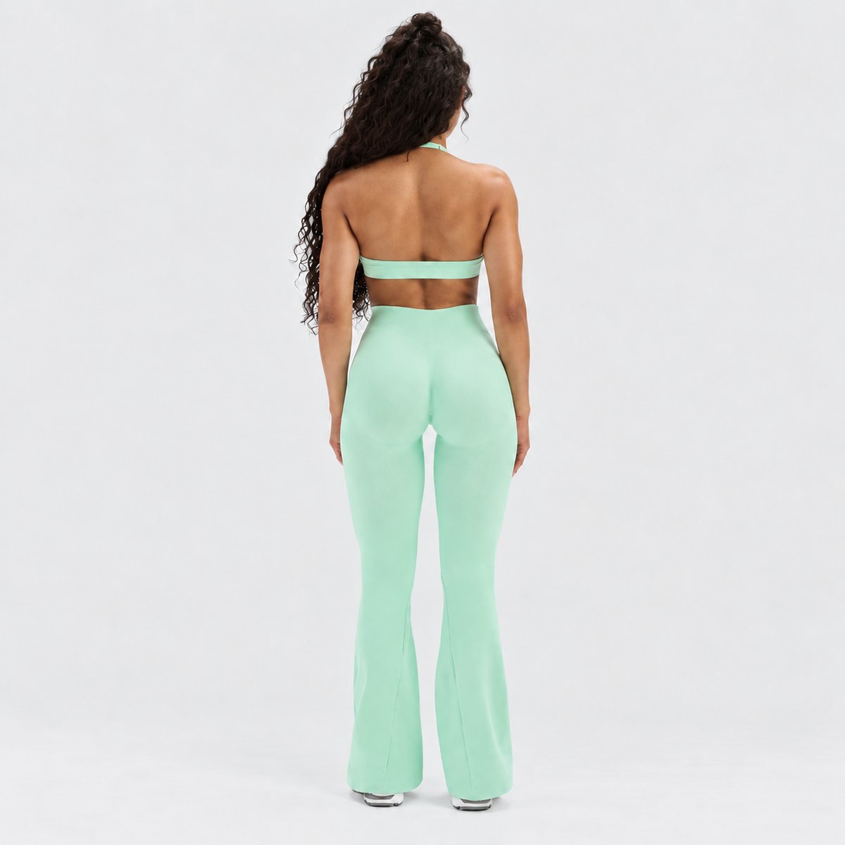 Ryvae — Legging évasé taille V en coloris Mint Julep, vue 6