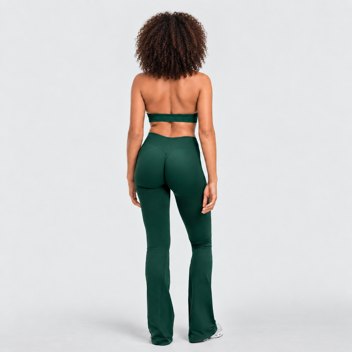 Ryvae — Legging évasé taille V en coloris Pine Green, vue 5